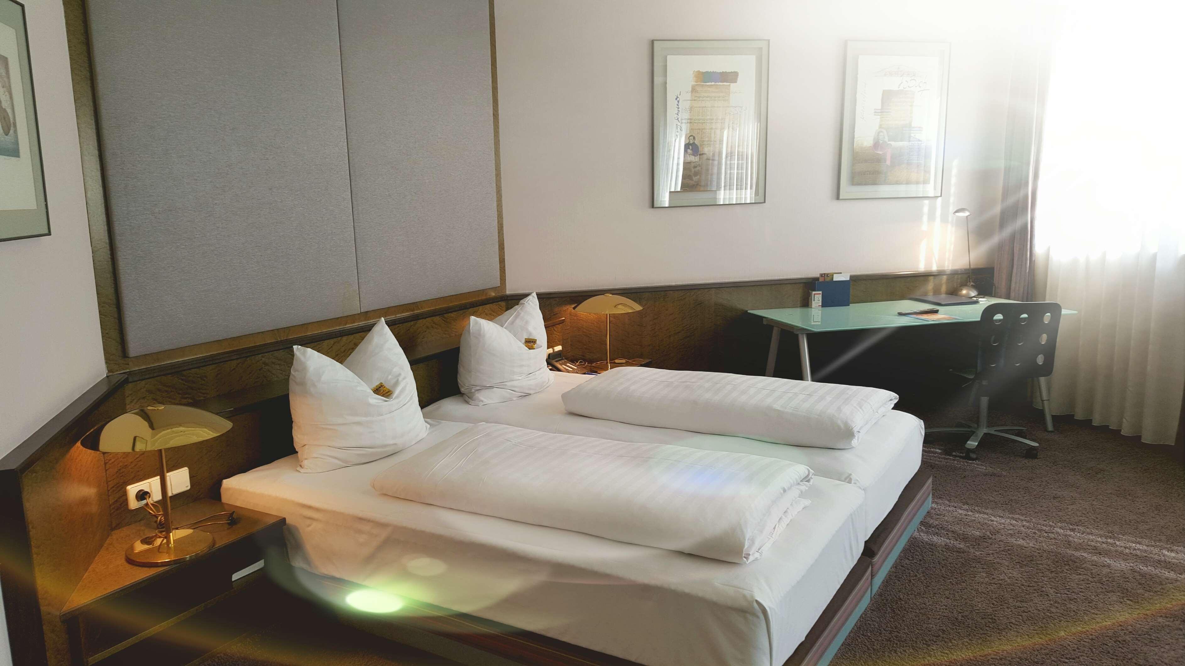 Messehotel Europe Stuttgart Buitenkant foto